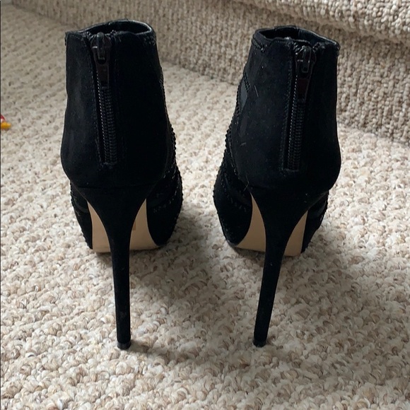 Genuine Leather Aldo 5.5” pumps - Picture 3 of 6